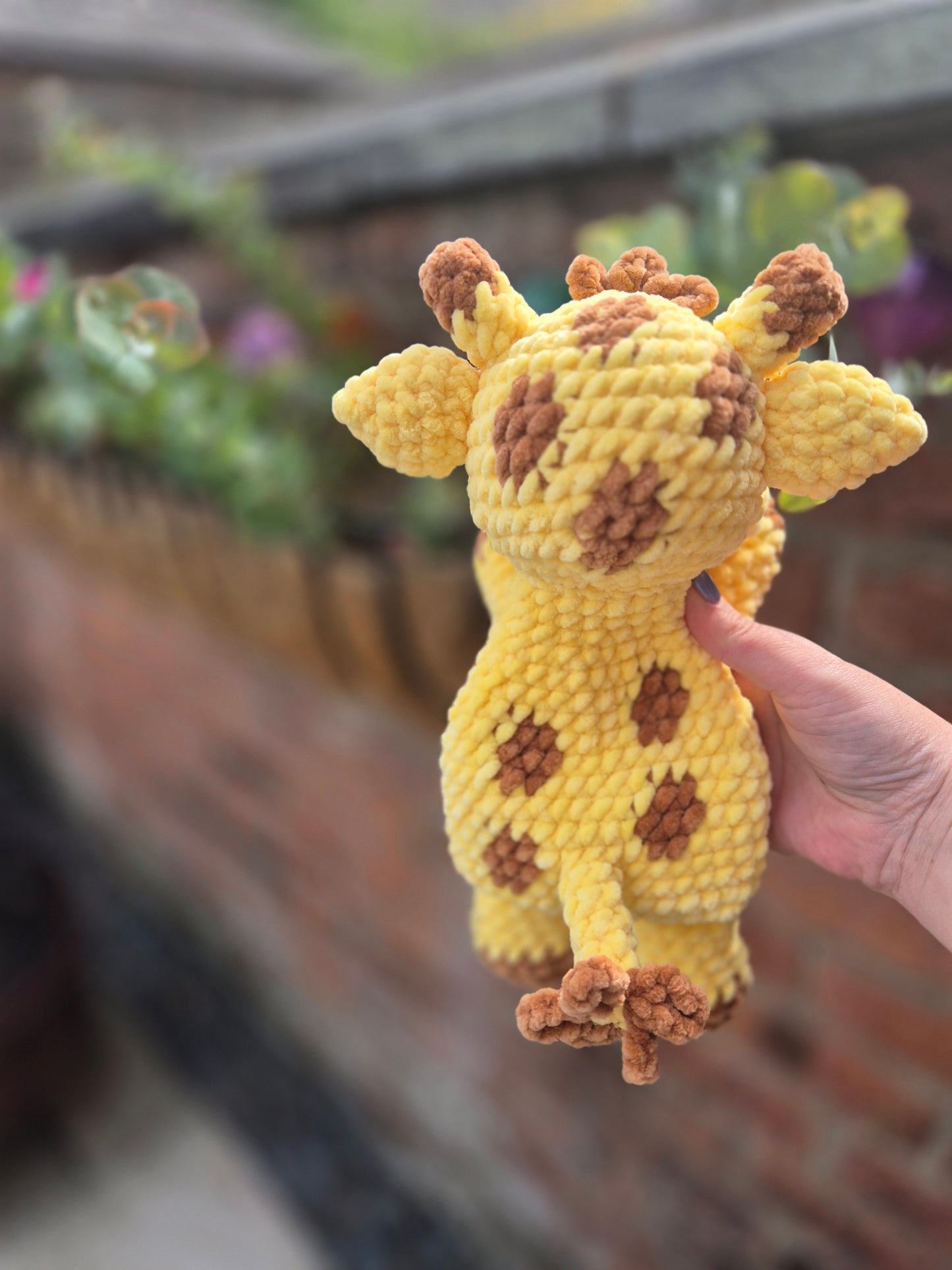 Rolo the Giraffe Snuggler Pattern